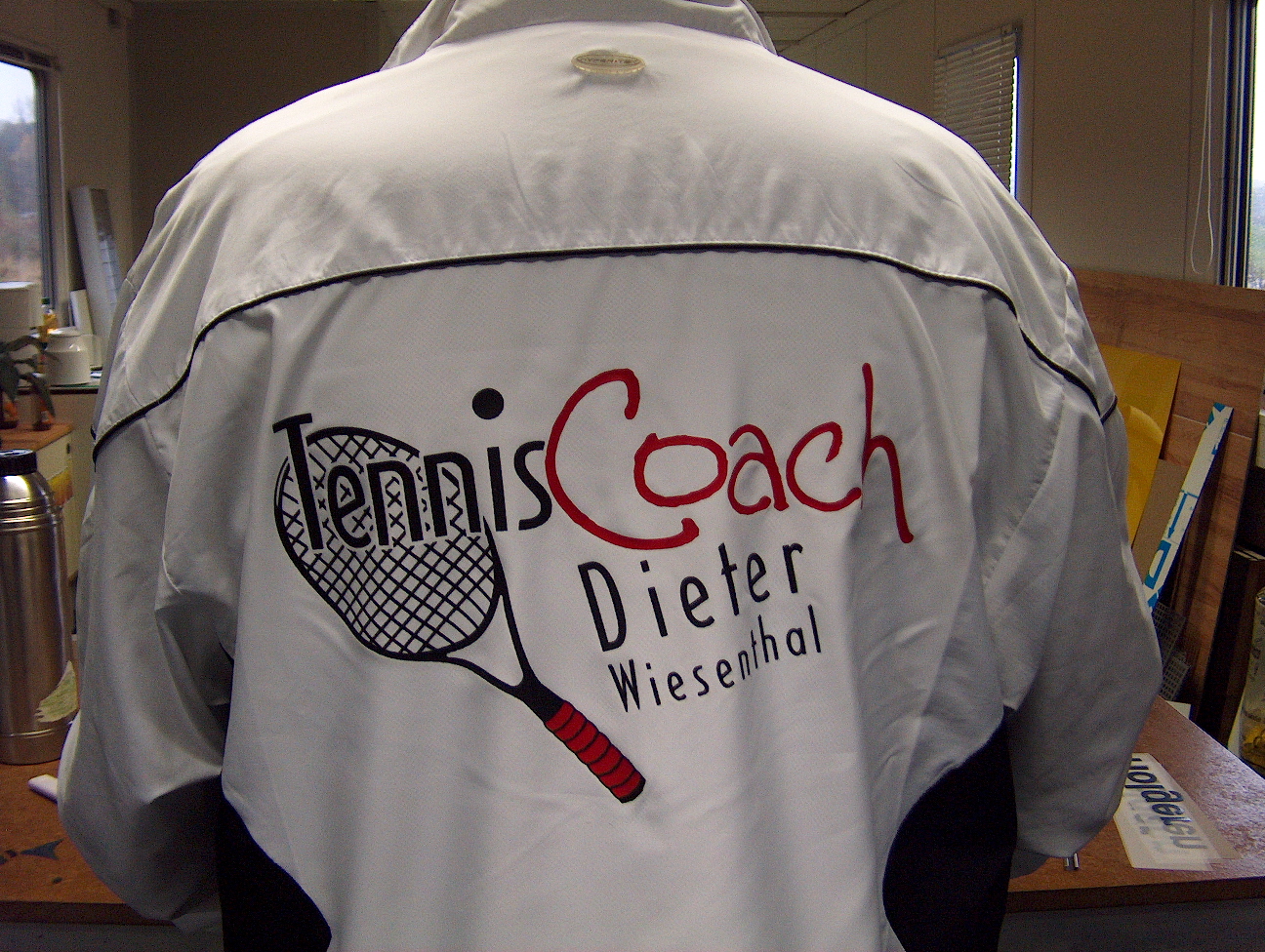 Bedruckte Kleidung mit Vereinslogo