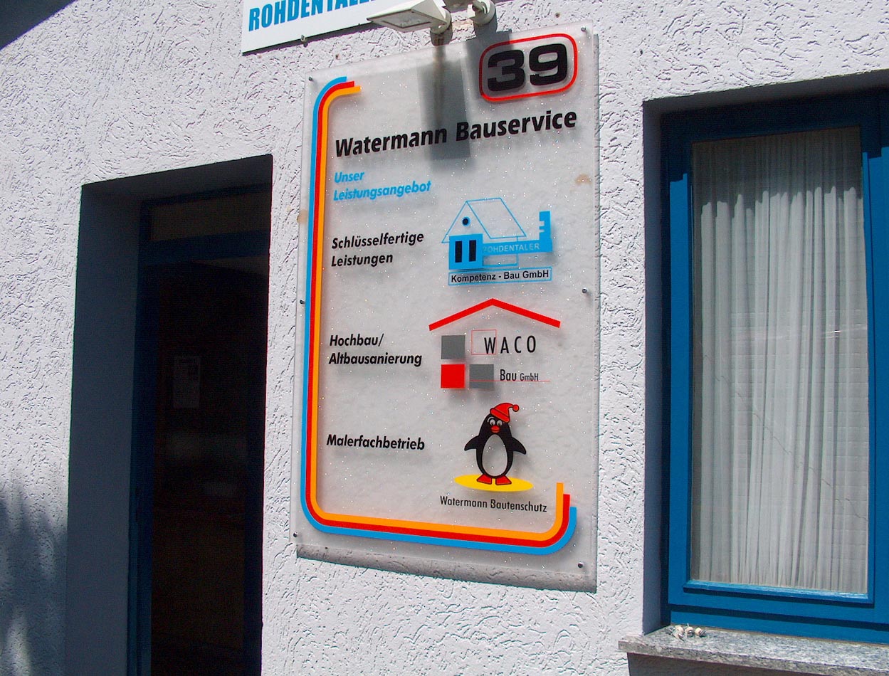 Großes an einer Fassade